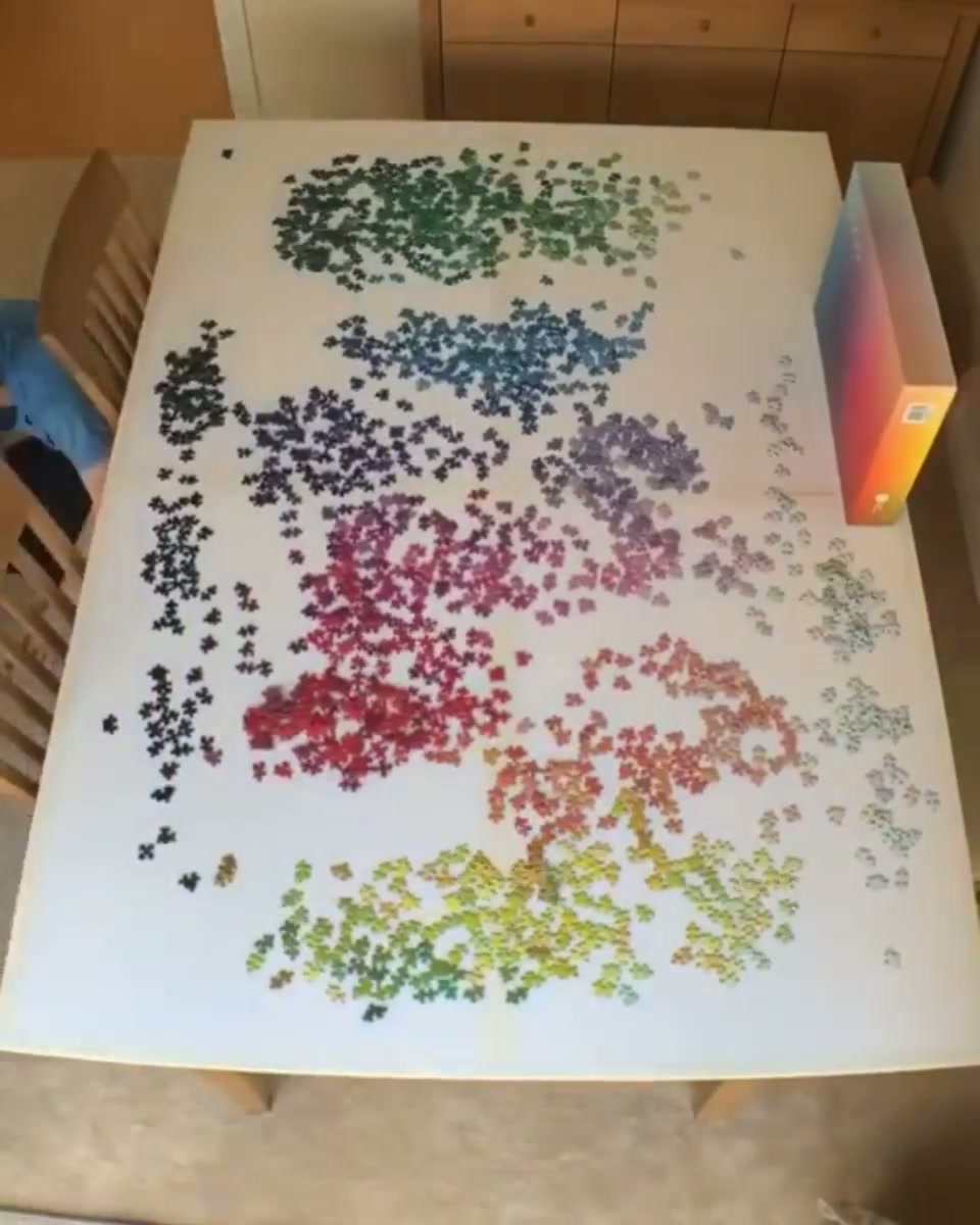 5000 piece rainbow puzzle