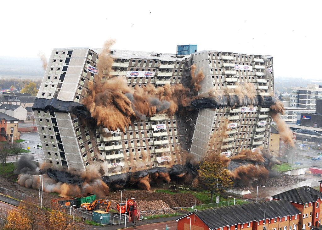 Demolition of Glencairn Tower | Motherwell, North Lanarkshire, Scotland | 20th November 2011 [1023x732]