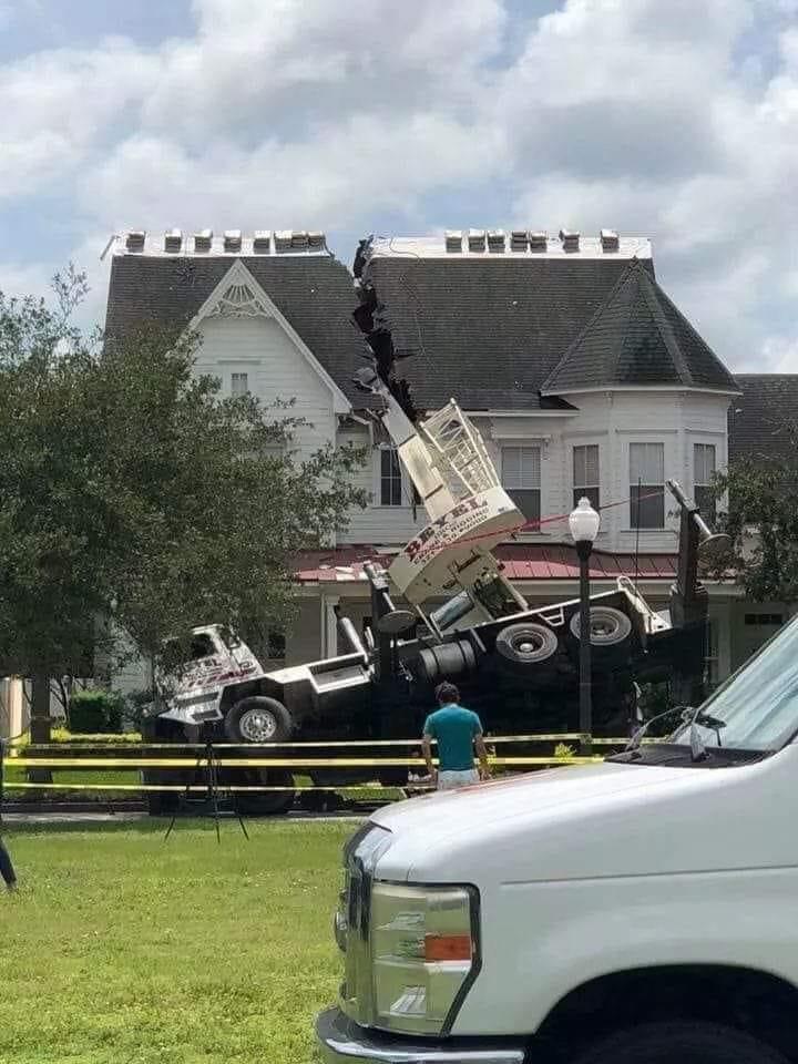 WCGW Not knowing what you’re doing.