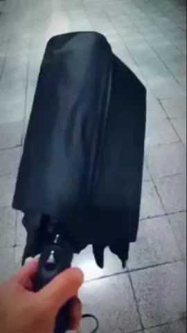 Serious umbrella malfunction