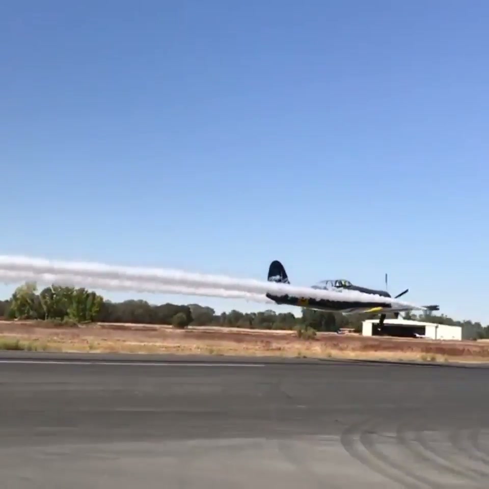 Wingtip vortices