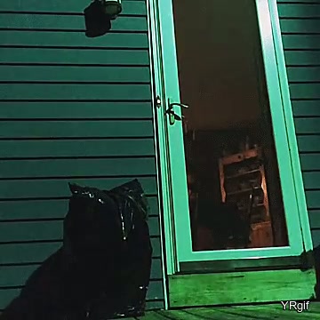 ChilD Abuze: Mum Breakes Gurl