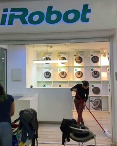 iRobot, ironía